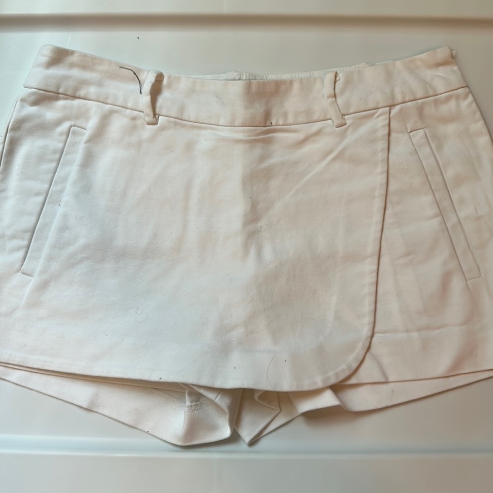 White C Wonder skort size 0